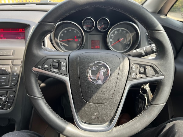 Used Vauxhall Astra 2015 for sale - 75525429: Photo 14