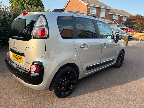 Used Citroen C3 Picasso 2017 for sale - 75489769: Photo 6