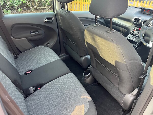 Used Citroen C3 Picasso 2017 for sale - 75489769: Photo 7