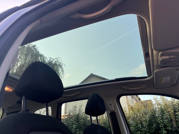 Used Citroen C3 Picasso 2017 for sale - 75489769: Photo 9