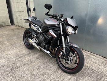 Used Triumph STREET 2017 for sale - bike-75738746: Photo