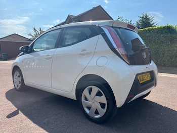 Used Toyota AYGO 2015 for sale - 79099854: Photo