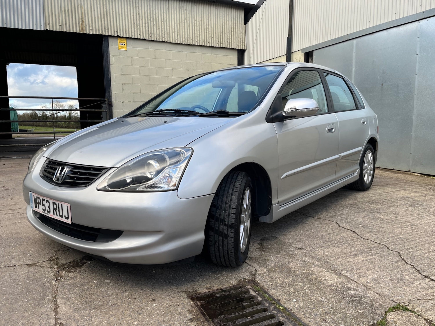 Used Honda Civic 2004 for sale - 77572505: Photo 3