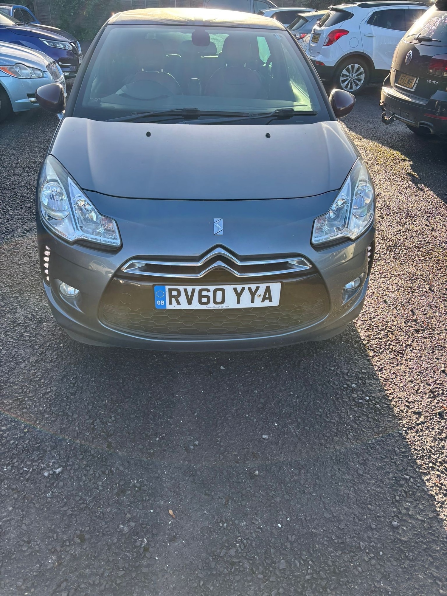 Used Citroen DS3 2010 for sale - 76736485: Photo 2