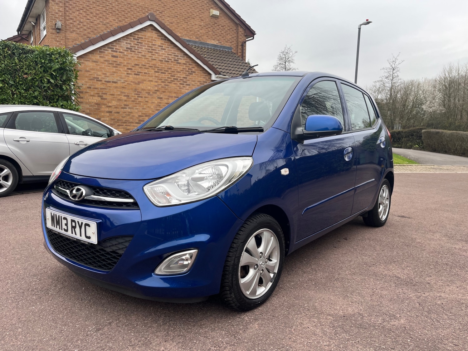 Used Hyundai i10 2013 for sale - 77758560: Photo 3