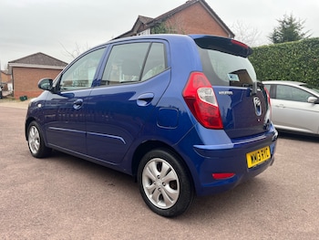 Used Hyundai i10 2013 for sale - 77758560: Photo