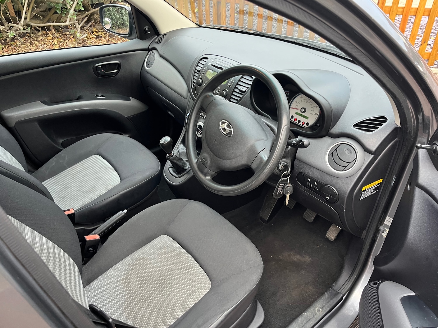 Used Hyundai i10 2010 for sale - 76595478: Photo 8