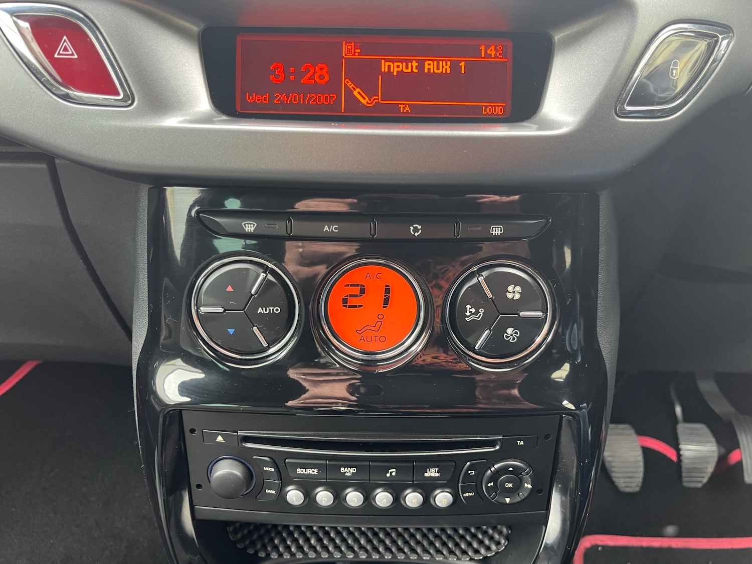 Used Citroen DS3 2015 for sale - 76536242: Photo 8