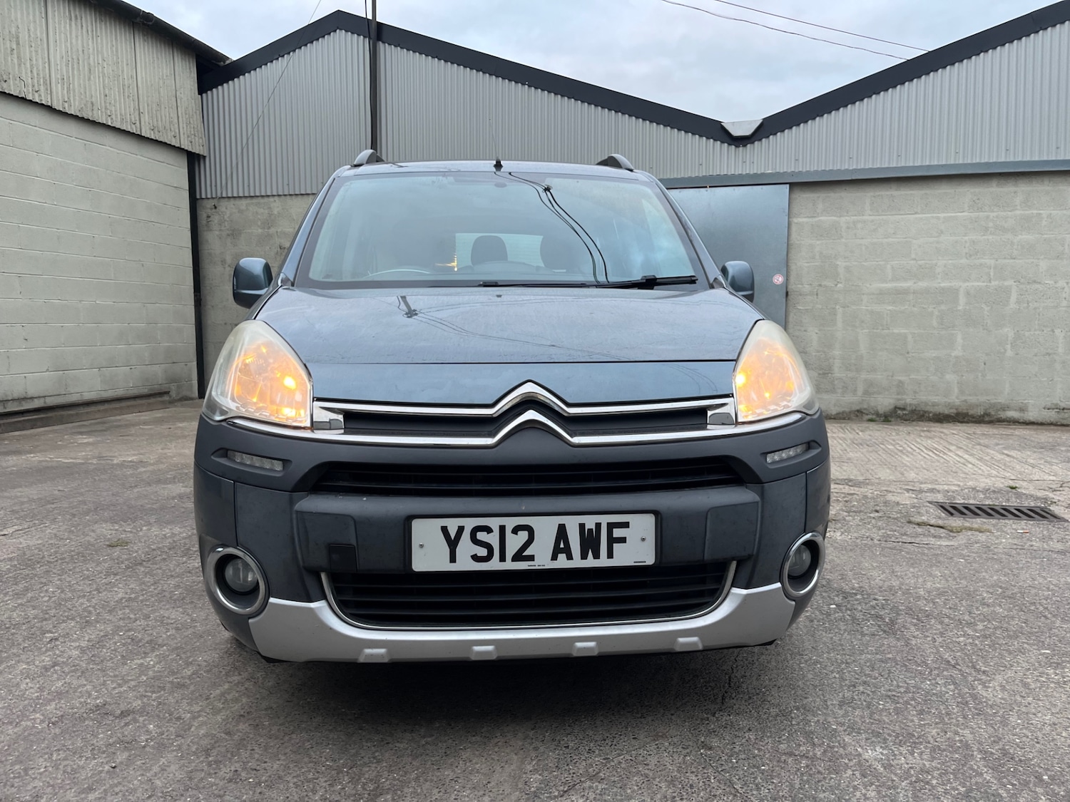 Used Citroen Berlingo Multispace 2012 for sale - 76305352: Photo 2