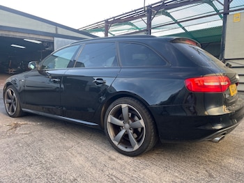 Used Audi A4 2014 for sale - 79489122: Photo