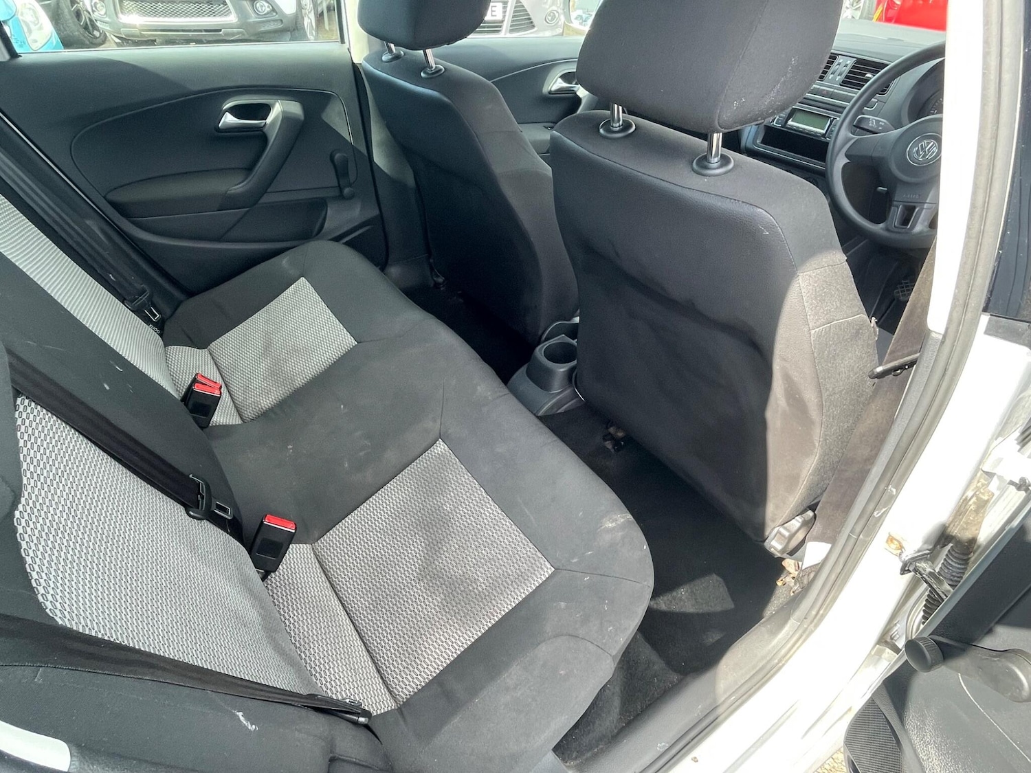 Used Volkswagen Polo 2010 for sale - 78157565: Photo 11