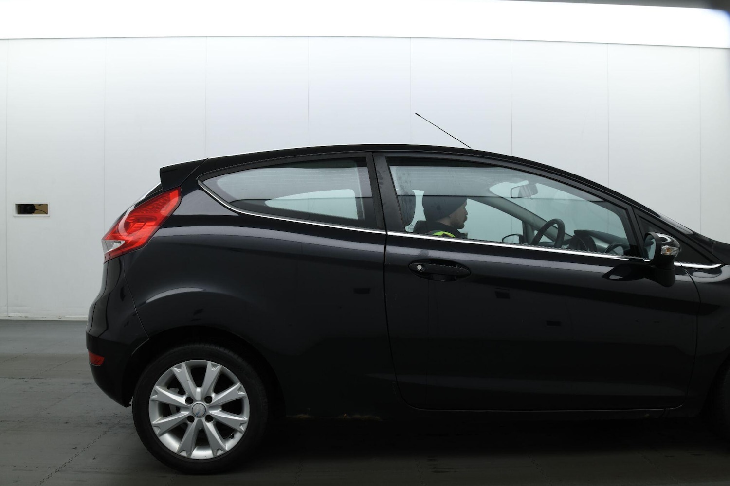 Used Ford Fiesta 2010 for sale - 77266803: Photo 12