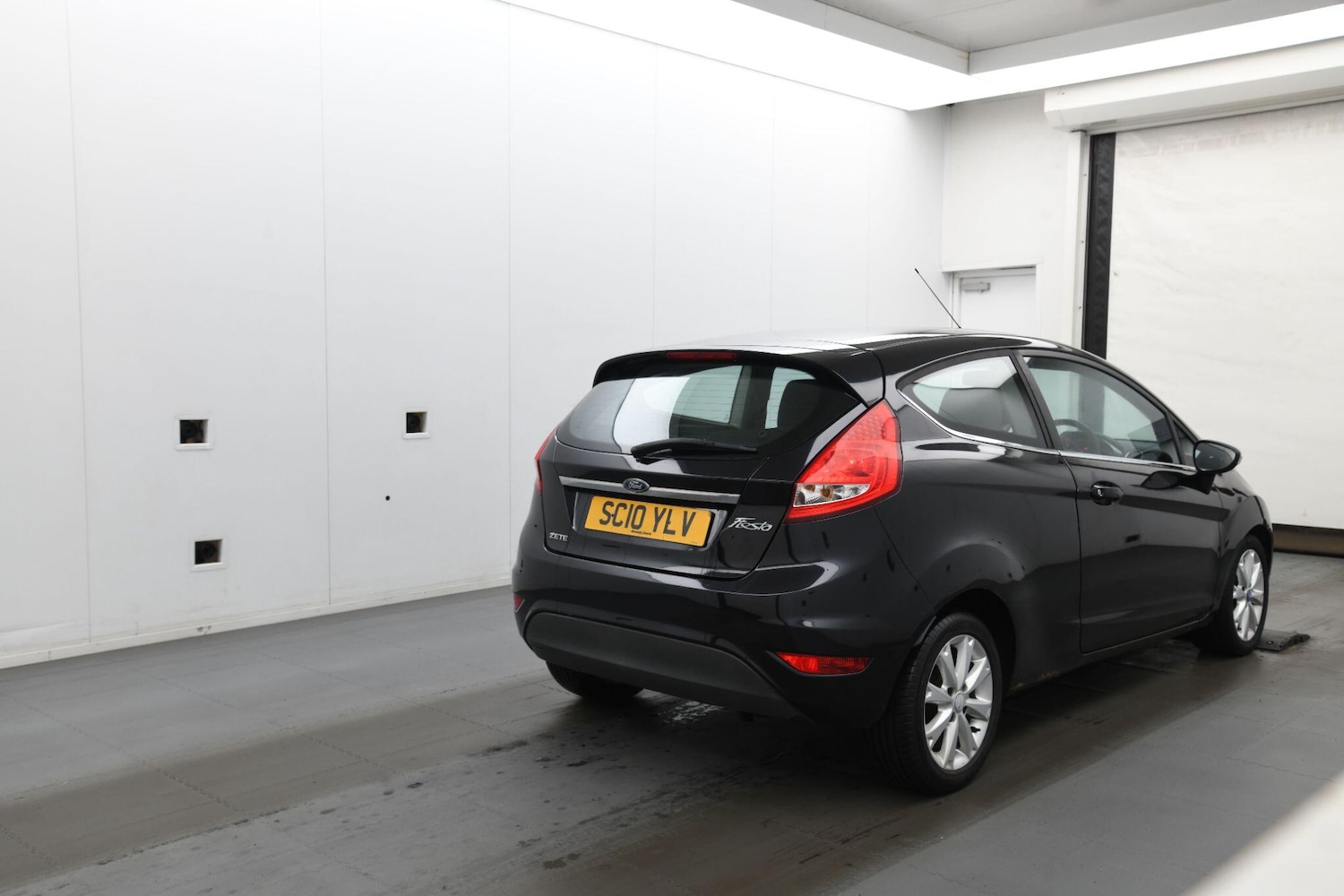 Used Ford Fiesta 2010 for sale - 77266803: Photo 4