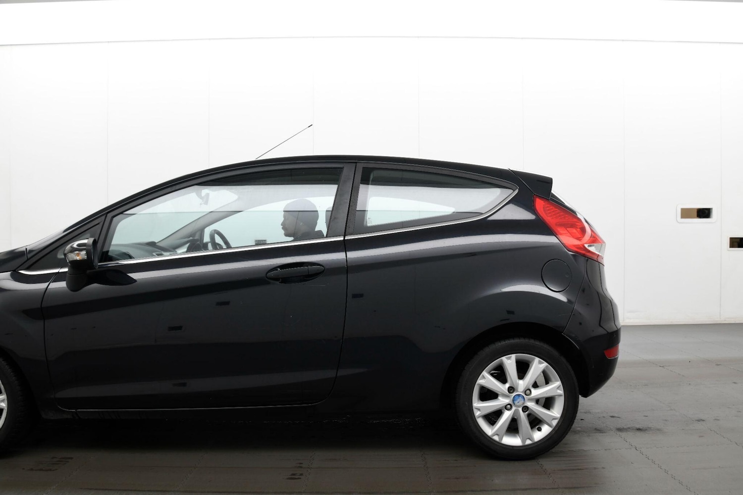 Used Ford Fiesta 2010 for sale - 77266803: Photo 7