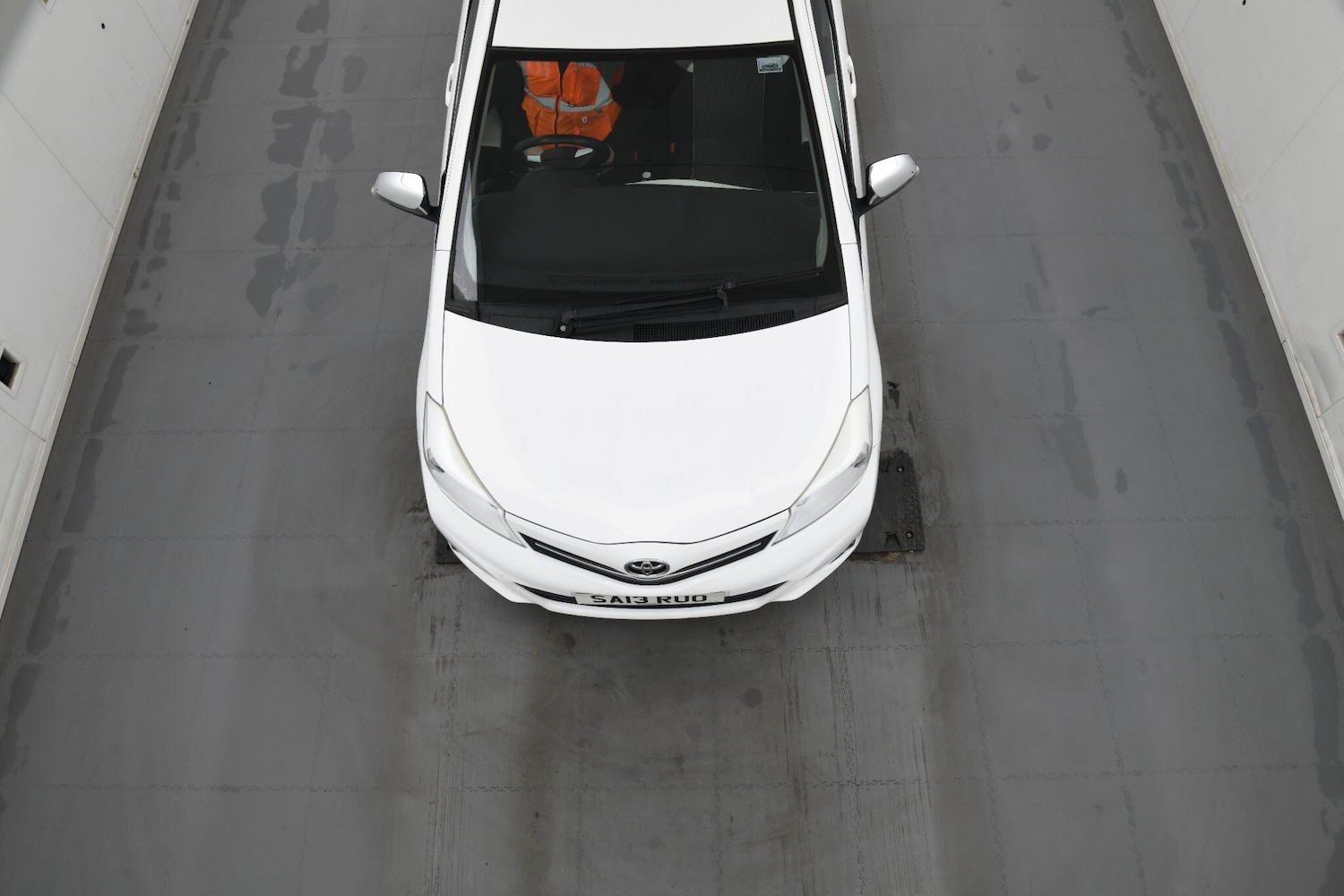 Used Toyota Yaris for sale - 77190498: Photo 3