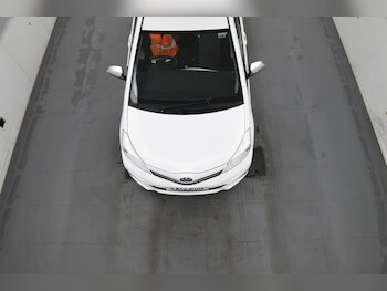 Used Toyota Yaris 2013 for sale - 77190498: Photo