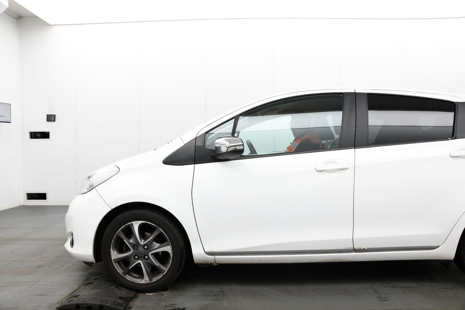 Used Toyota Yaris for sale - 77190498: Photo 7