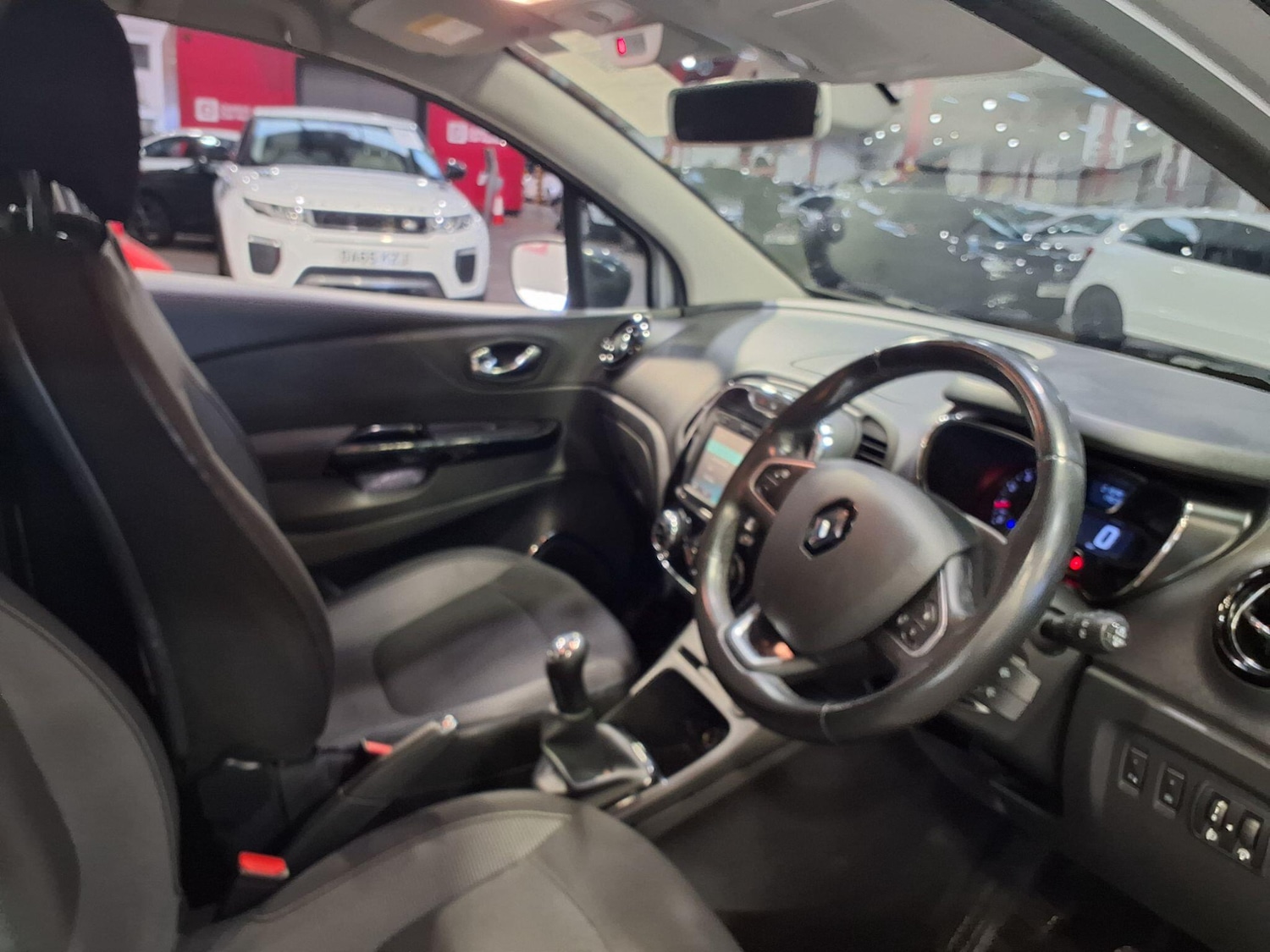 Used Renault Captur for sale - 77267957: Photo 12