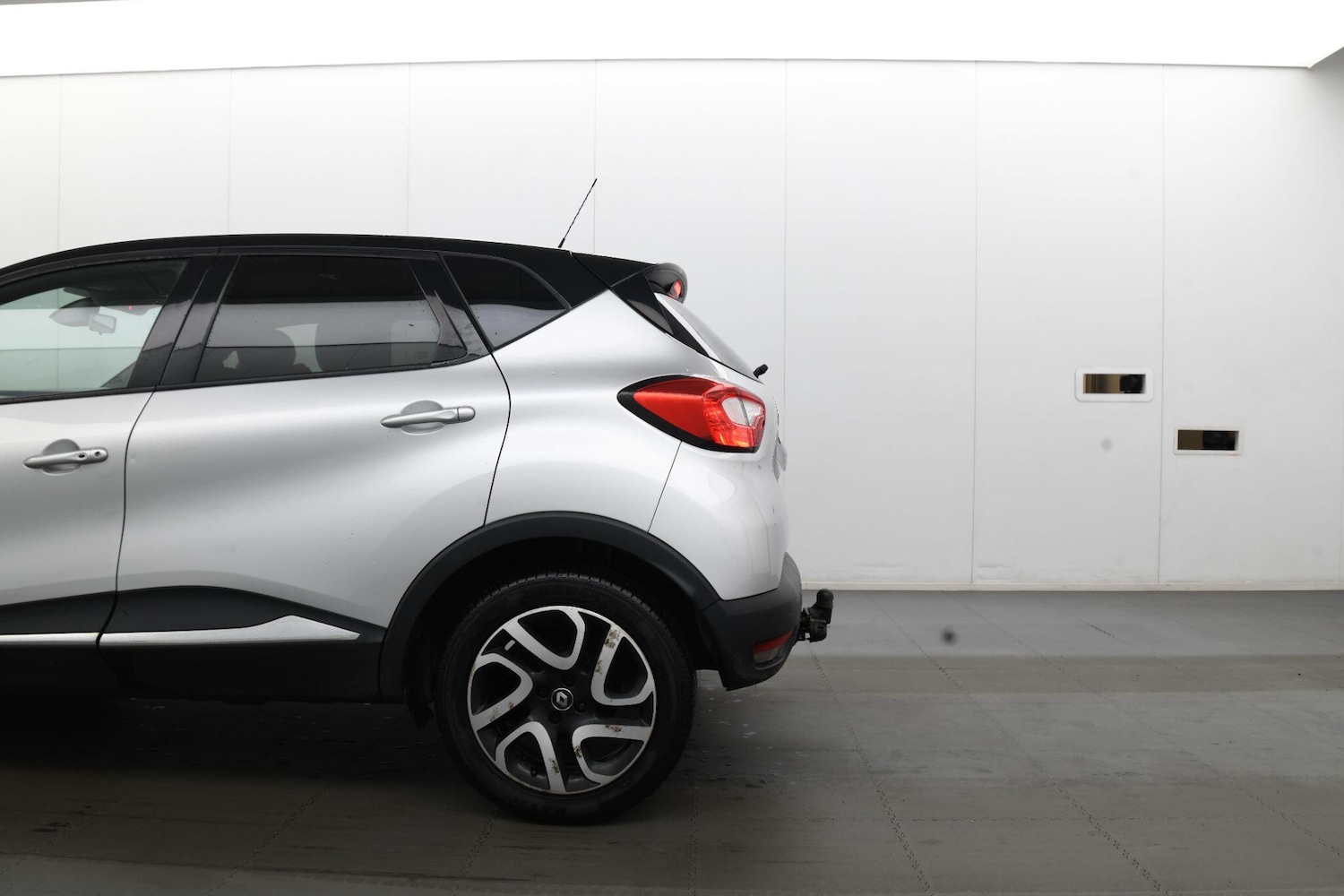 Used Renault Captur for sale - 77267957: Photo 8