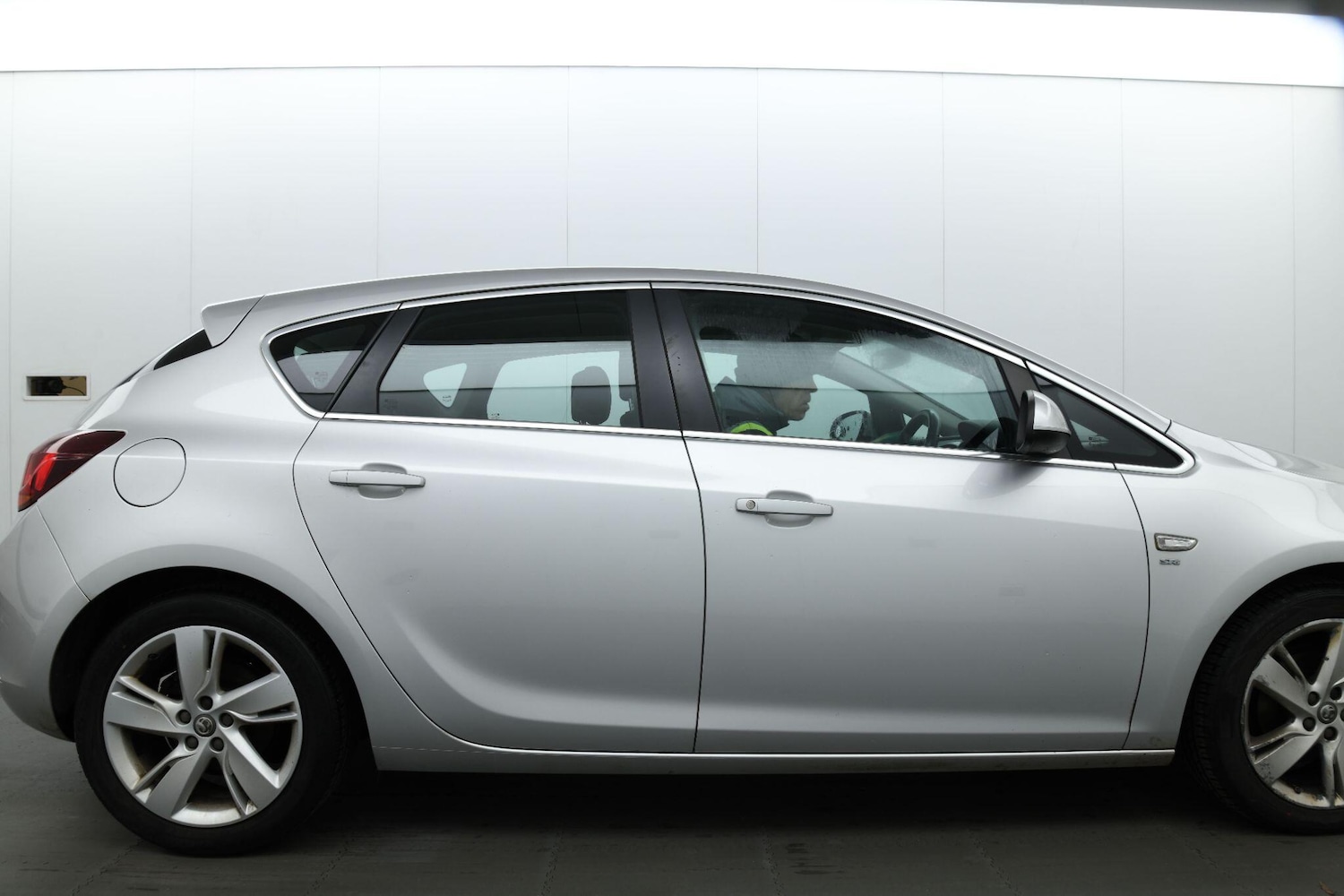 Used Vauxhall Astra for sale - 77190516: Photo 11