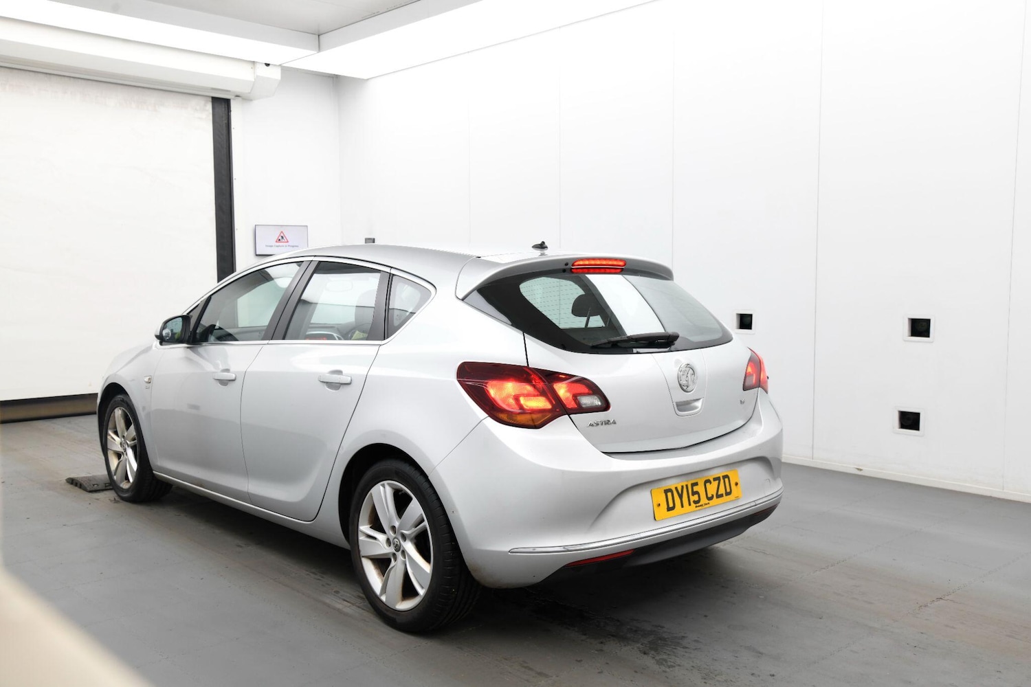 Used Vauxhall Astra for sale - 77190516: Photo 3