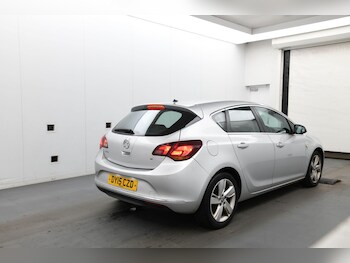 Used Vauxhall Astra 2015 for sale - 77190516: Photo
