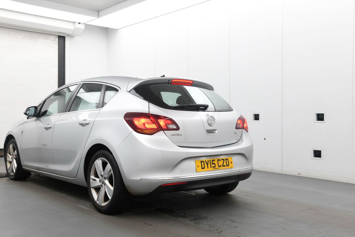 Used Vauxhall Astra for sale - 77190516: Photo 9