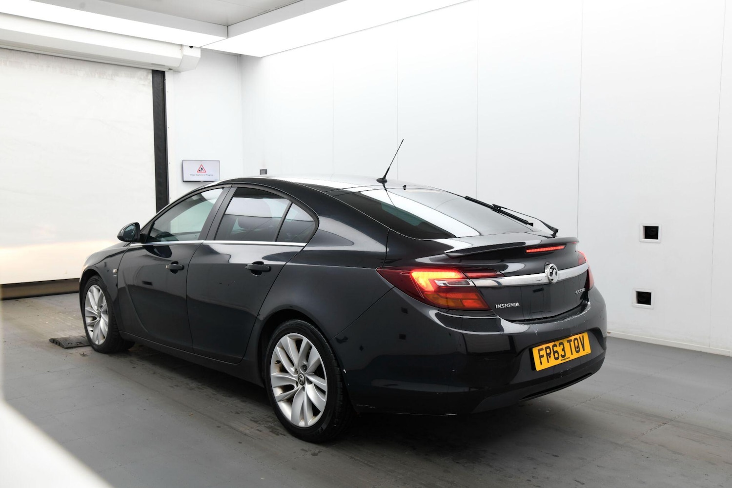 Used Vauxhall Insignia 2013 for sale - 77853132: Photo 3
