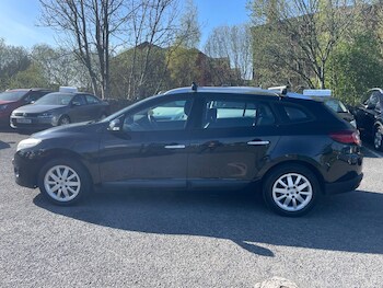 Used Renault Megane 2011 for sale - 78361637: Photo