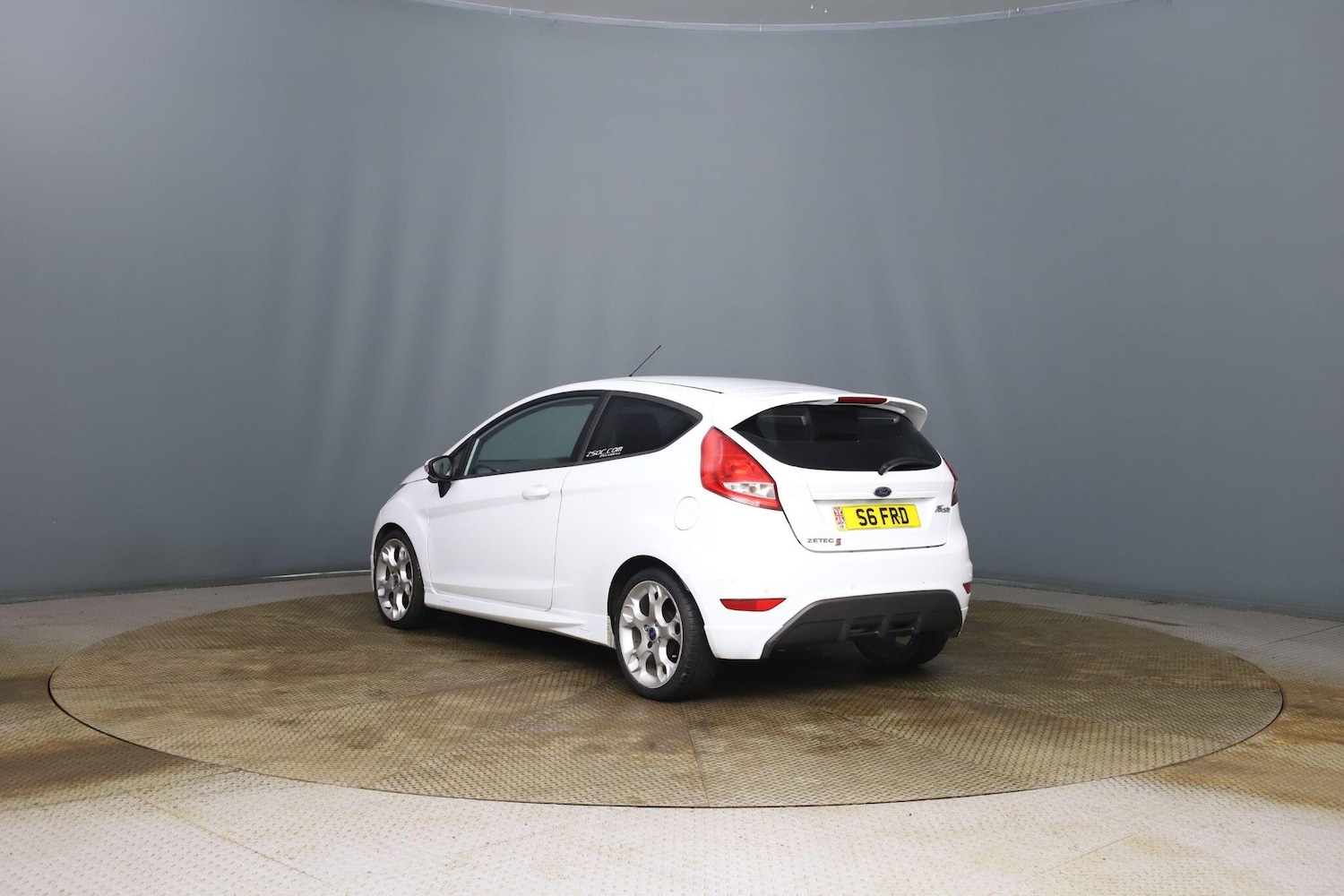 Used Ford Fiesta for sale - 77586857: Photo 2