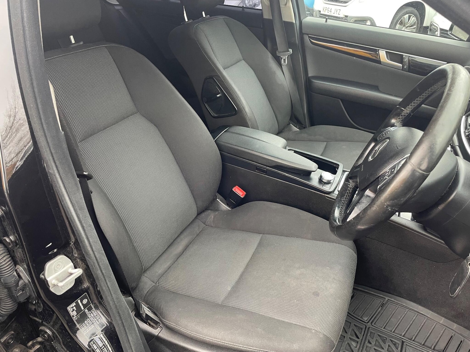 Used Mercedes-Benz C Class 2011 for sale - 78127341: Photo 12