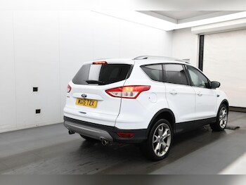 Used Ford Kuga 2015 for sale - 77267998: Photo