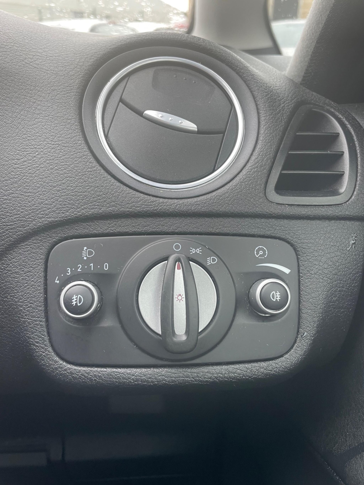 Used Ford S-Max 2011 for sale - 77882691: Photo 13