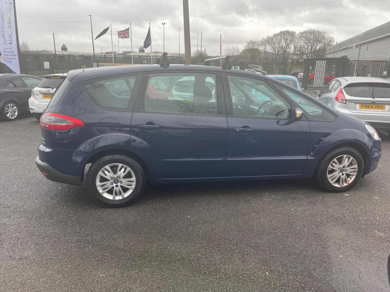 Used Ford S-Max 2011 for sale - 77882691: Photo 7