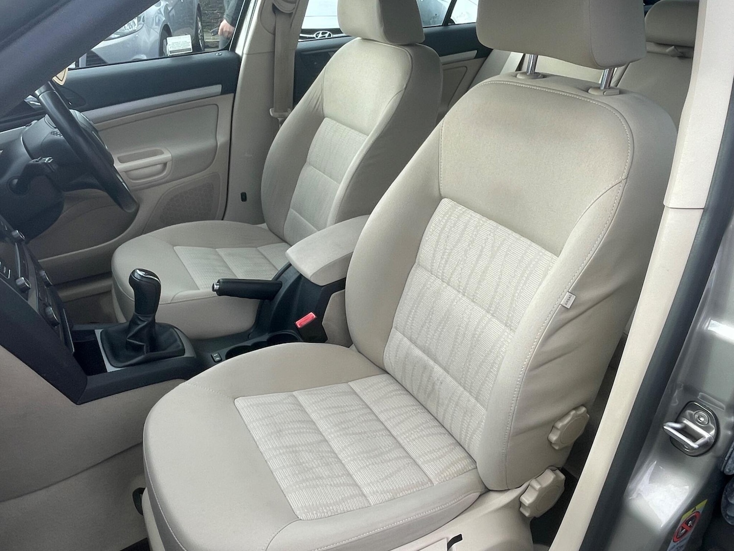 Used Skoda Octavia 2011 for sale - 77839485: Photo 16