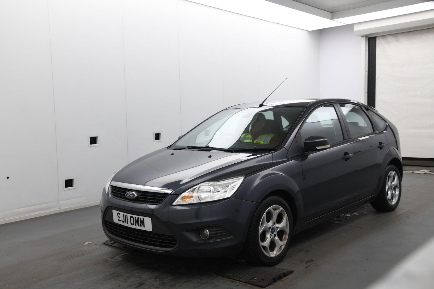 Used Ford Focus for sale - 77190431: Photo 2