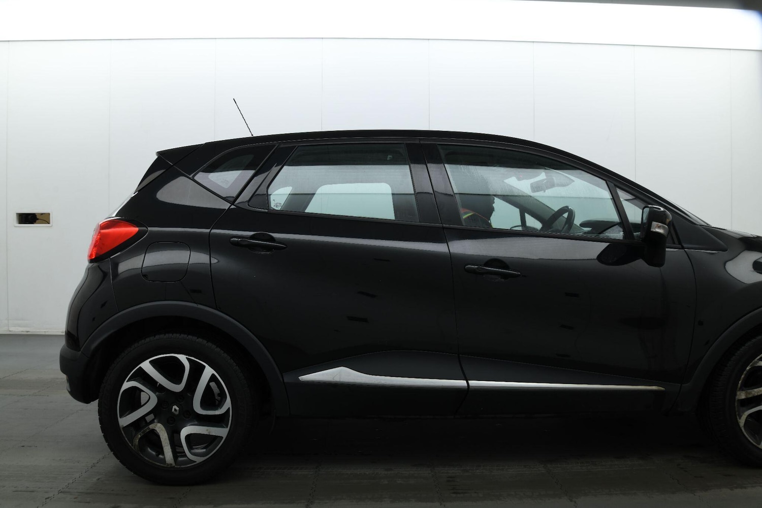 Used Renault Captur 2015 for sale - 77266853: Photo 11
