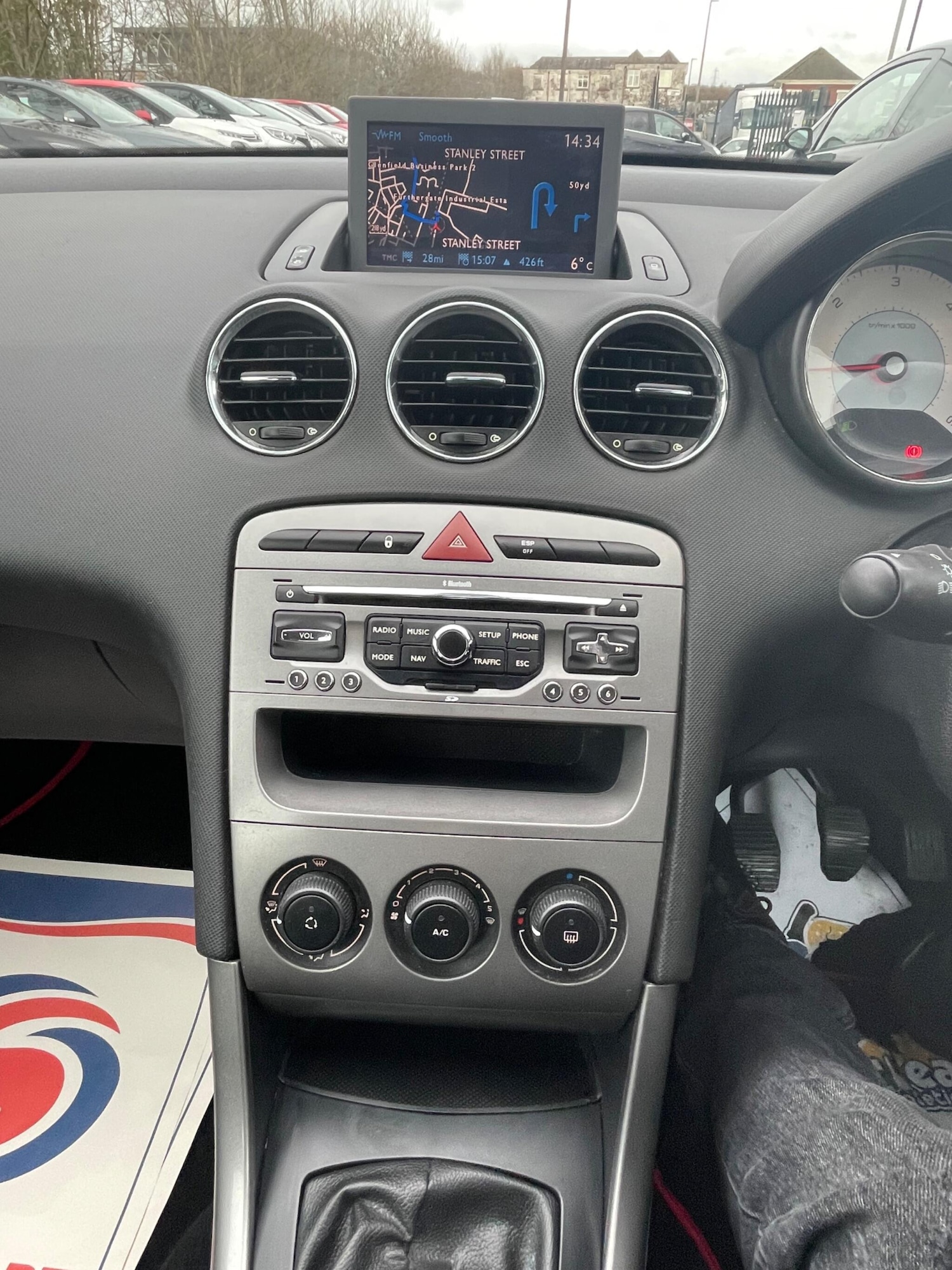 Used Peugeot 308 2011 for sale - 77345336: Photo 11