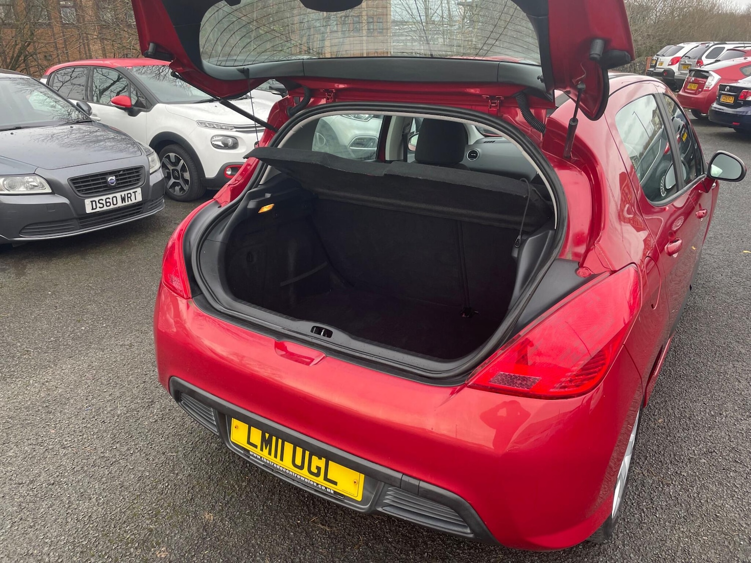 Used Peugeot 308 2011 for sale - 77345336: Photo 14