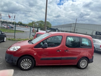 Used Peugeot Partner Tepee 2010 for sale - 78528472: Photo