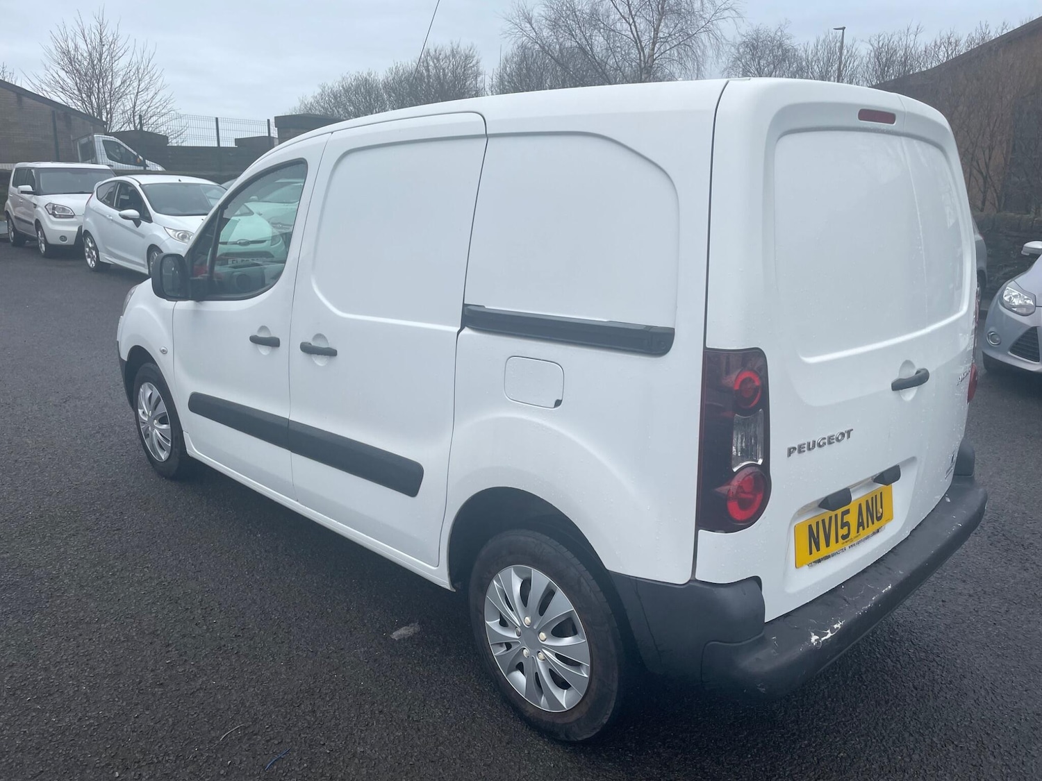 Used Peugeot Partner 2015 for sale - 77633393: Photo 5