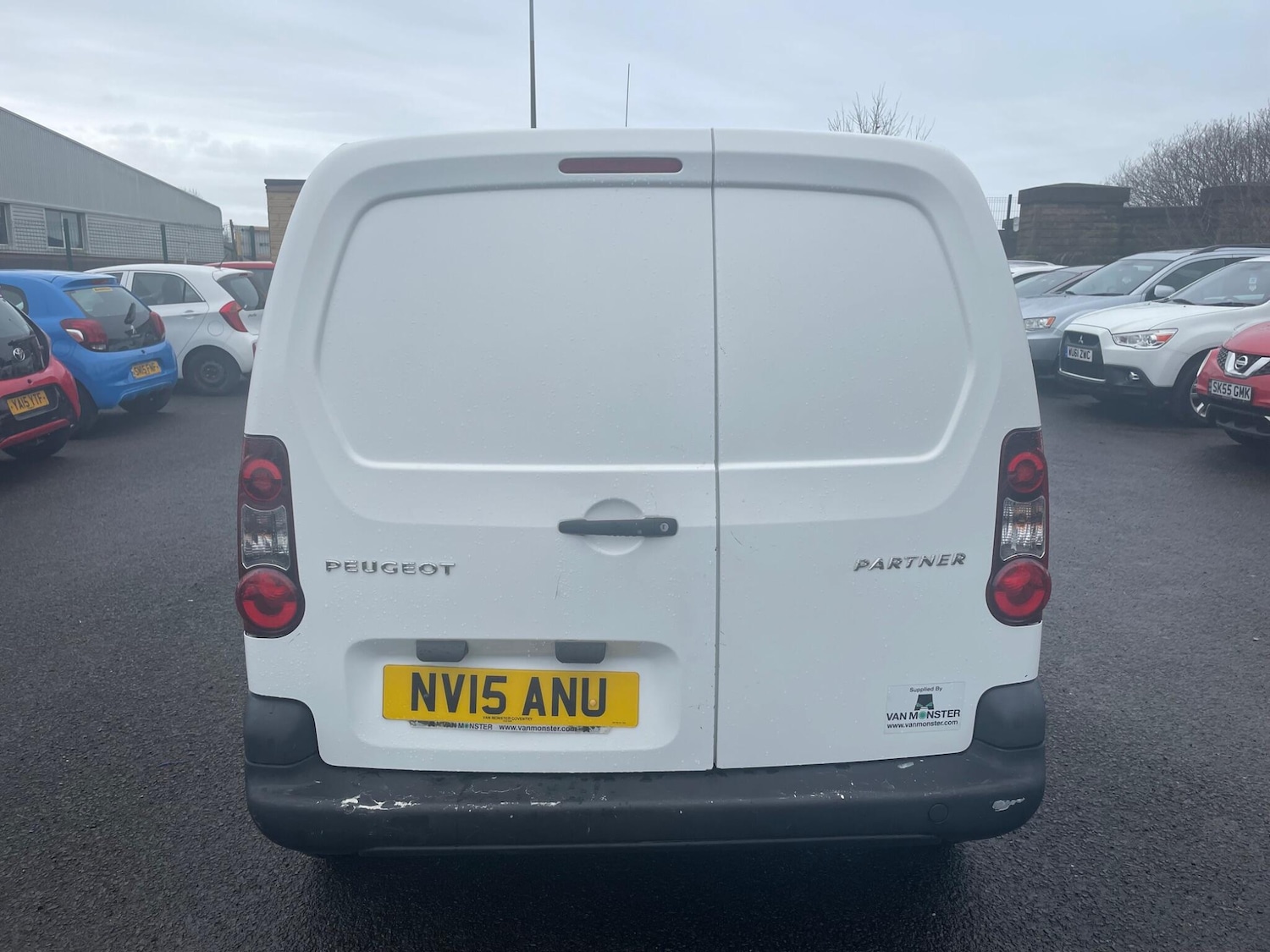 Used Peugeot Partner 2015 for sale - 77633393: Photo 6