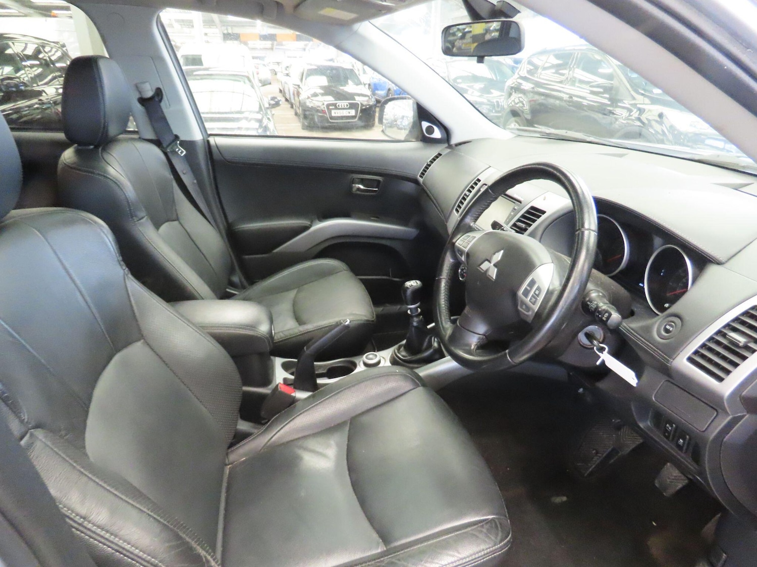 Used Mitsubishi Outlander for sale - 77587331: Photo 10