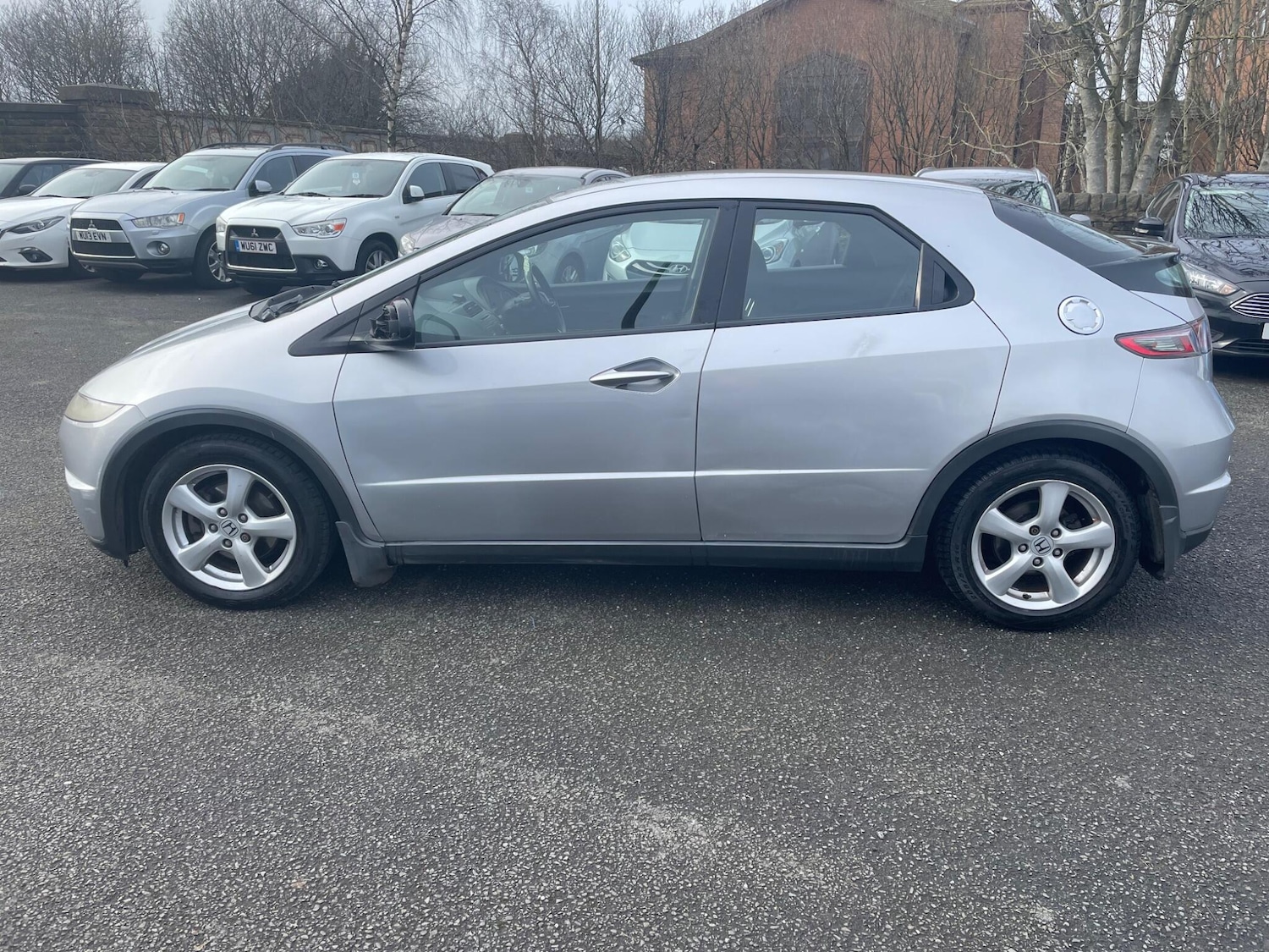 Used Honda Civic 2011 for sale - 77695874: Photo 4