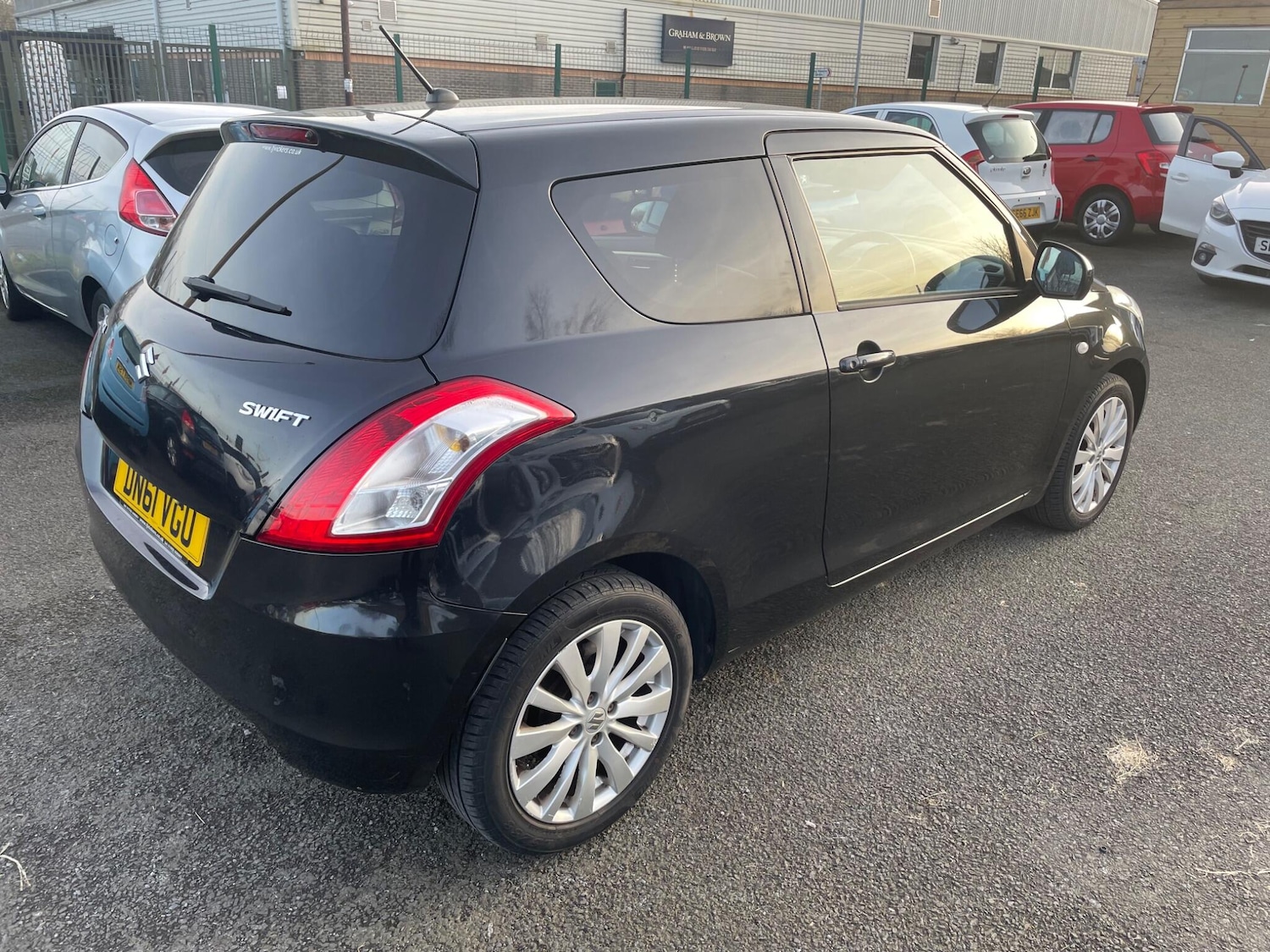 Used Suzuki Swift 2011 for sale - 77585670: Photo 4