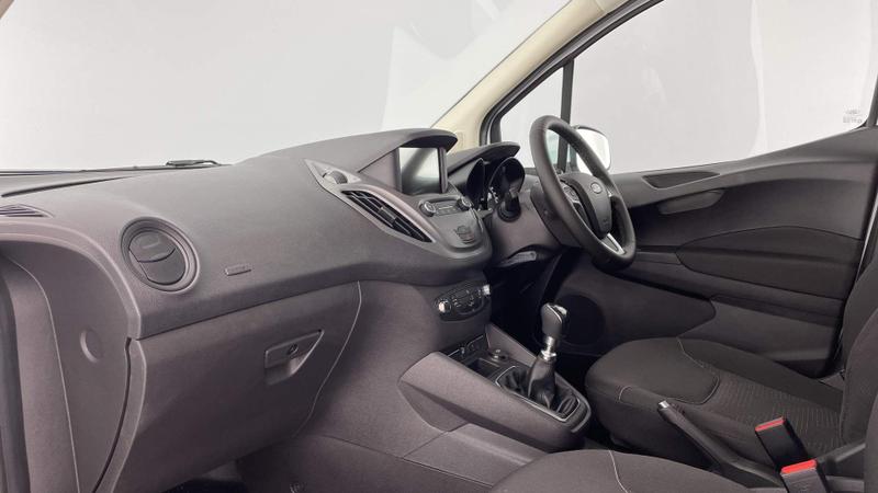 Used Ford Transit Courier 2023 for sale - 76508177: Photo 2