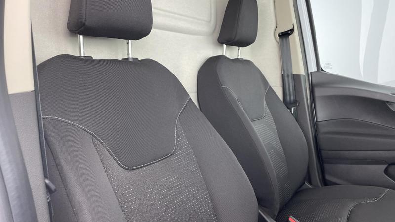 Used Ford Transit Courier 2023 for sale - 76508177: Photo 41