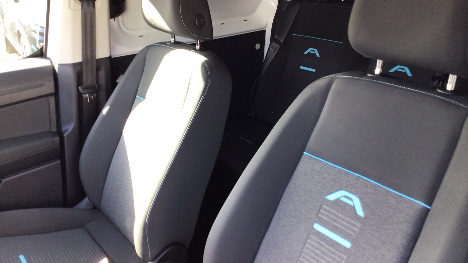 Used Ford Transit Connect 2025 for sale - 77603039: Photo 35