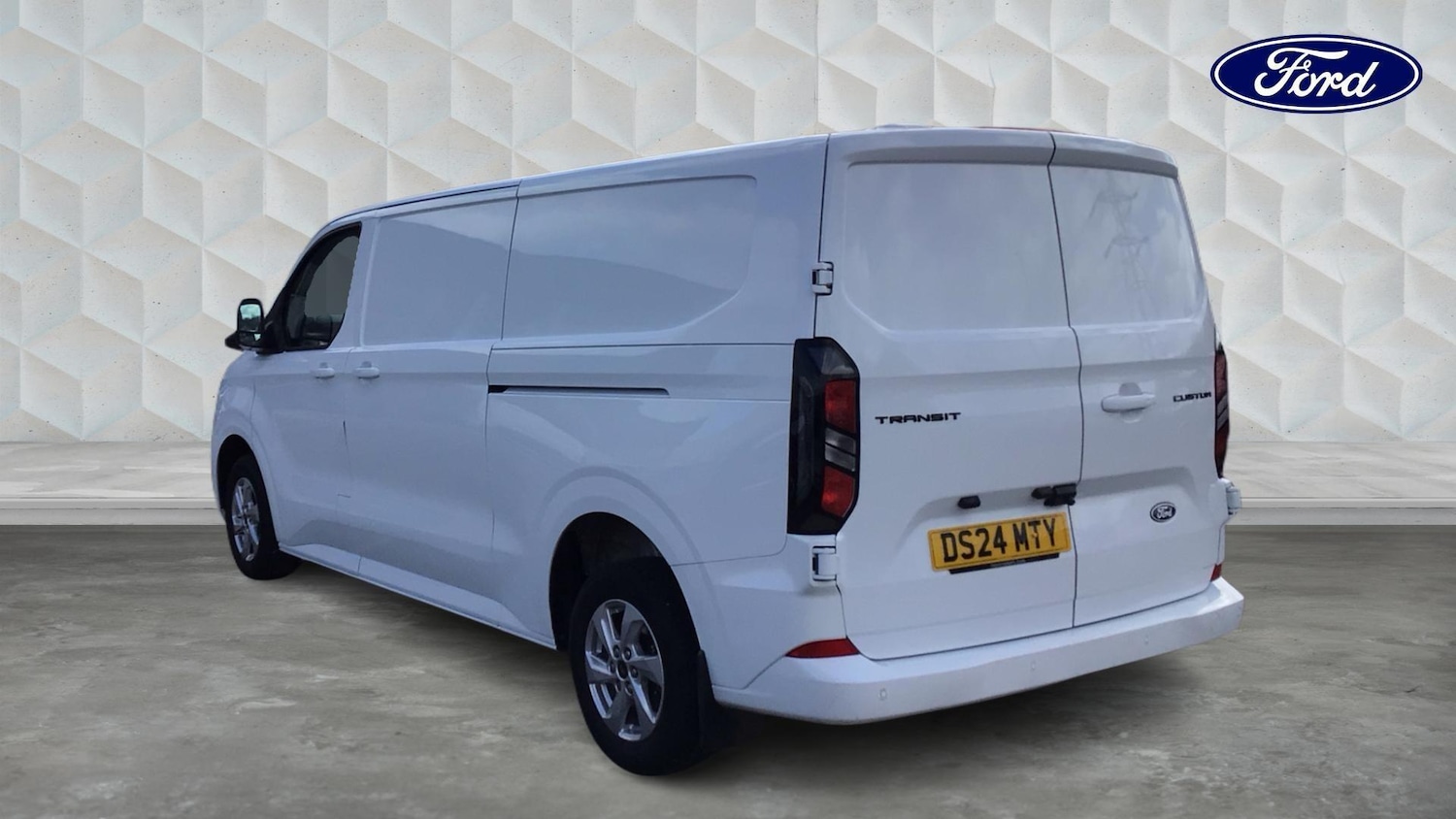 Used Ford Transit Custom 2024 for sale - 77845557: Photo 3