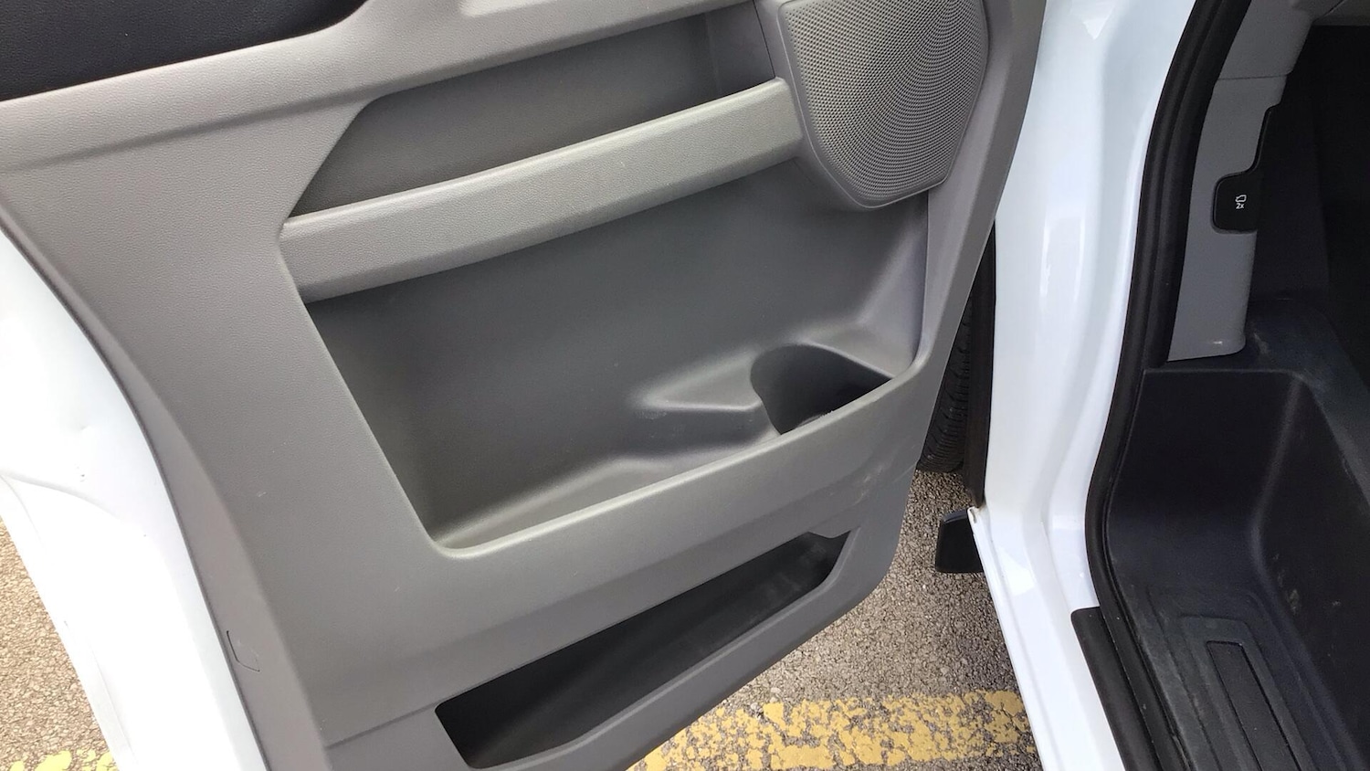 Used Ford Transit Custom 2024 for sale - 77845557: Photo 36